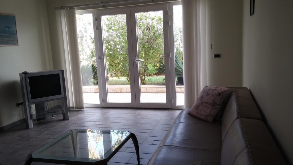 Apartments On Gorana Pavlova 24 Sutivan ภายนอก รูปภาพ